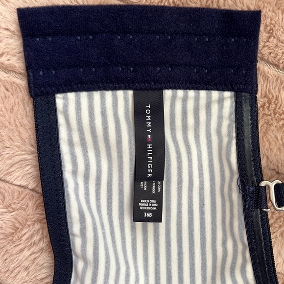 Tommy Hilfiger 36B push-up bra - Picture 5 of 7